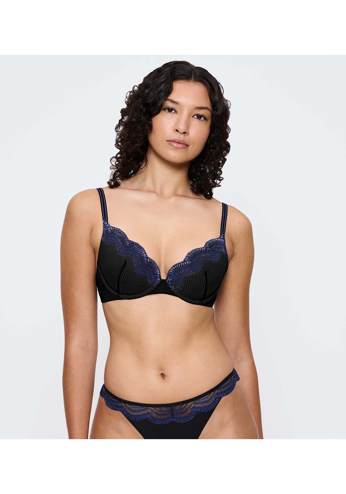 Triumph Comfort Glam Wired Push Up - Black 4 Shaws Department Stores