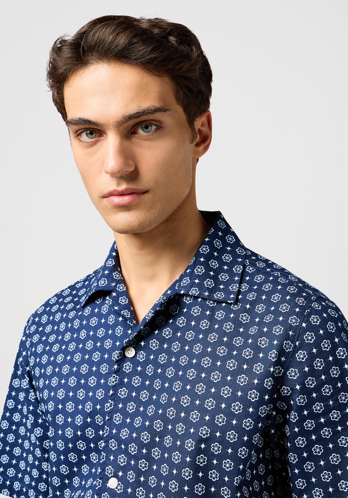 Wrangler Short Sleeve Print Shirt - Blue Geo 4 Shaws Department Stores
