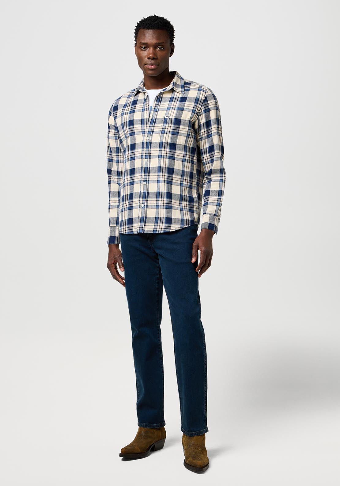 Wrangler Regular 1 Pocket Shirt - Light Indigo 3 Shaws Department Stores