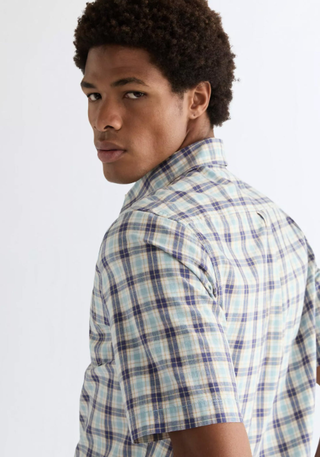 Wrangler 100% Cotton Short Sleeve One Pocket Check Shirt - Forget Me Not 3 Shaws Department Stores