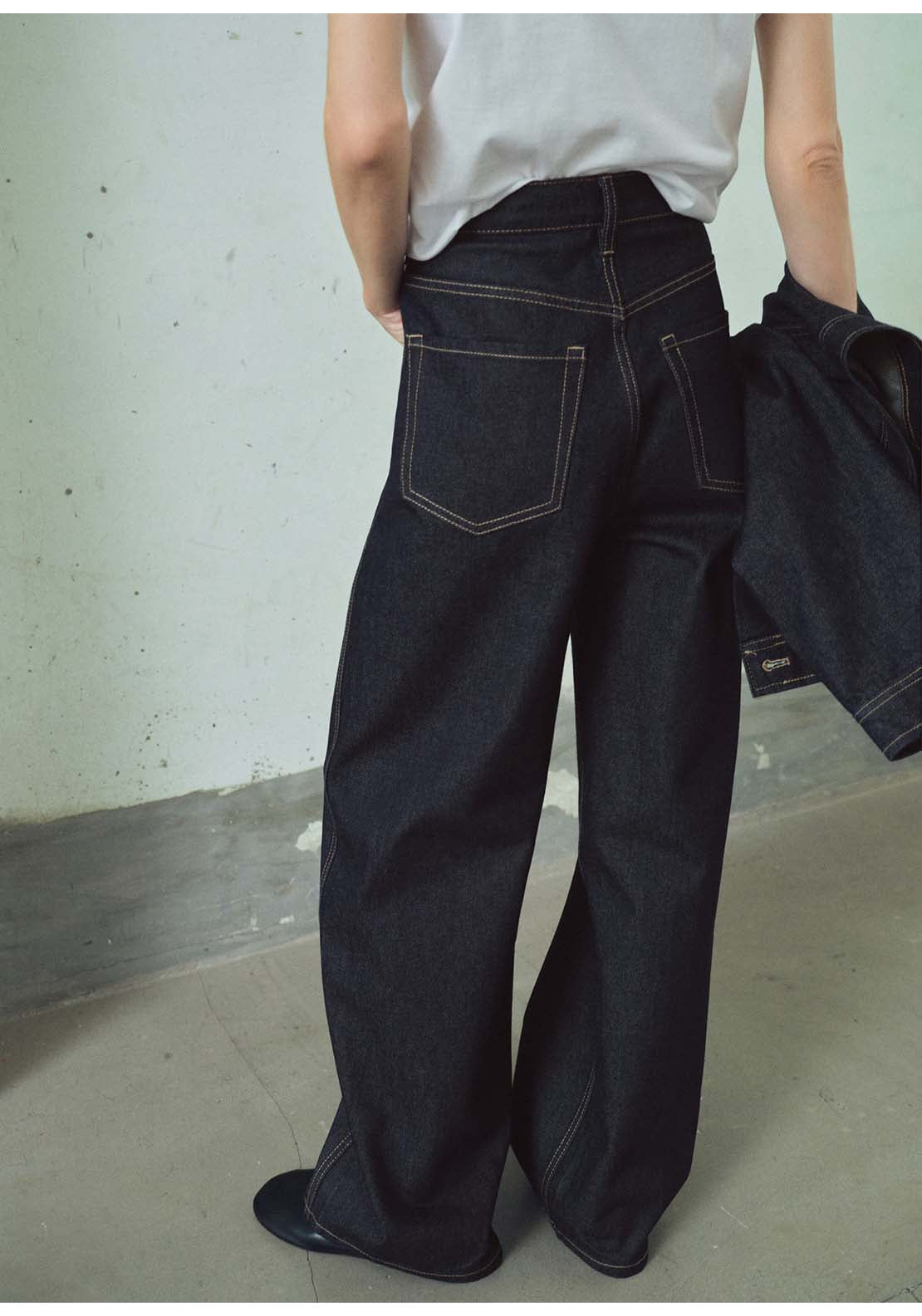 High-Rise Balloon Jeans - Blue