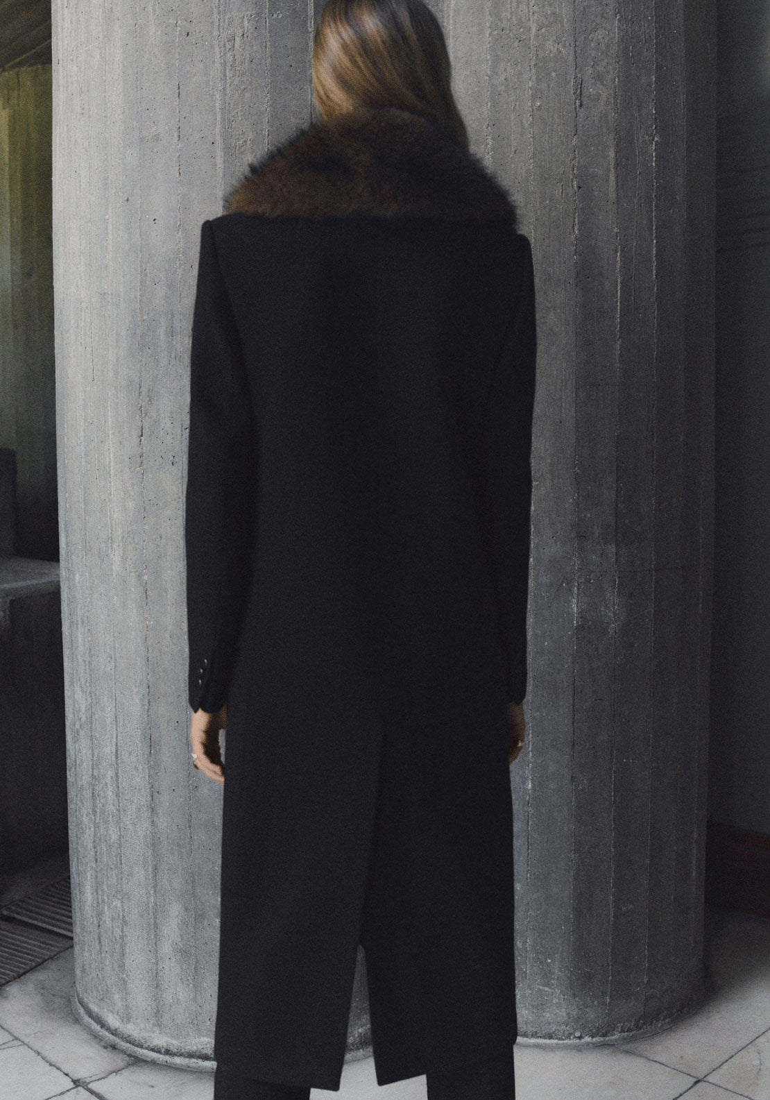 Wool Coat With Fur Collar - Black