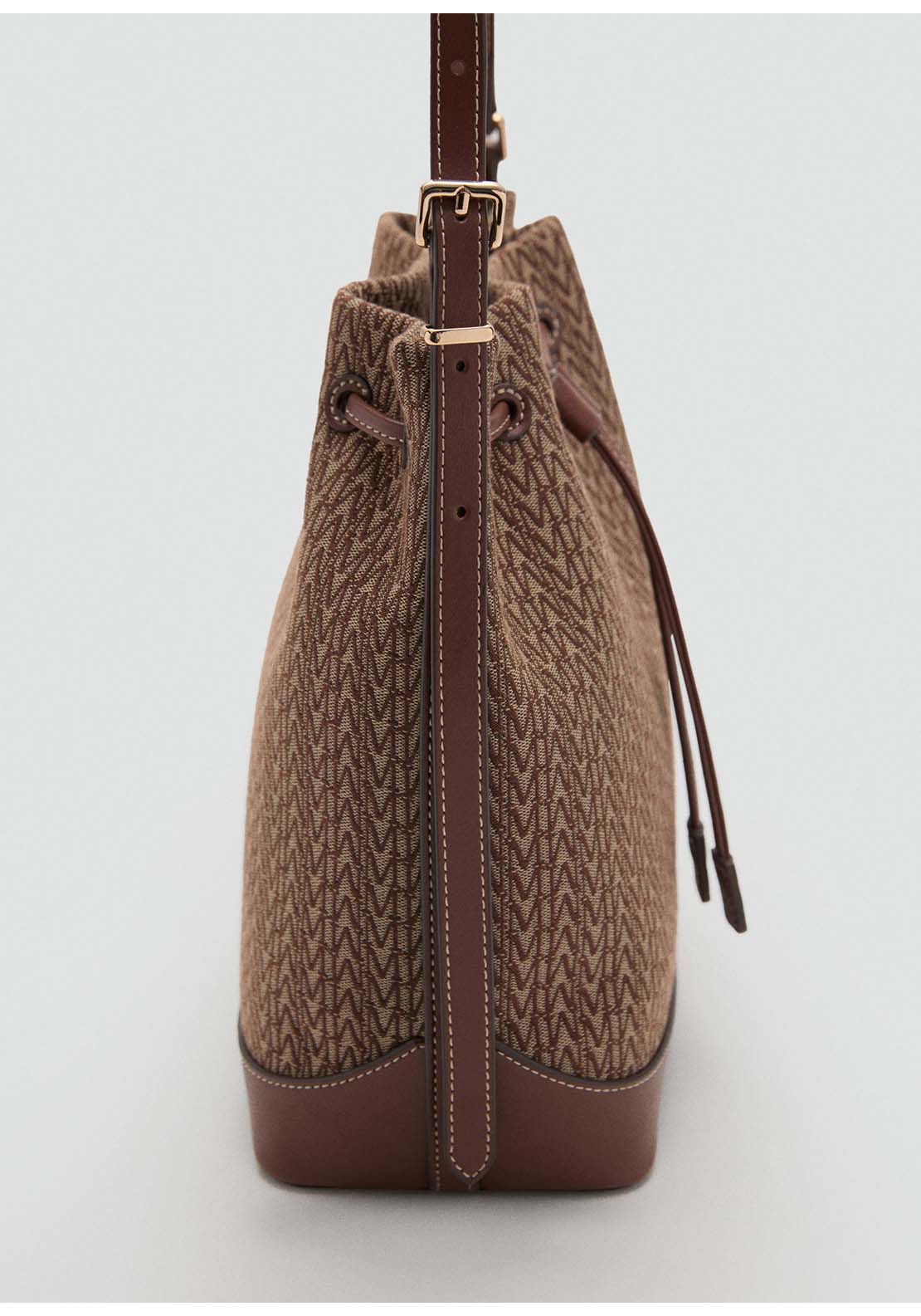 Bucket Bag With Printed Logo - Brown