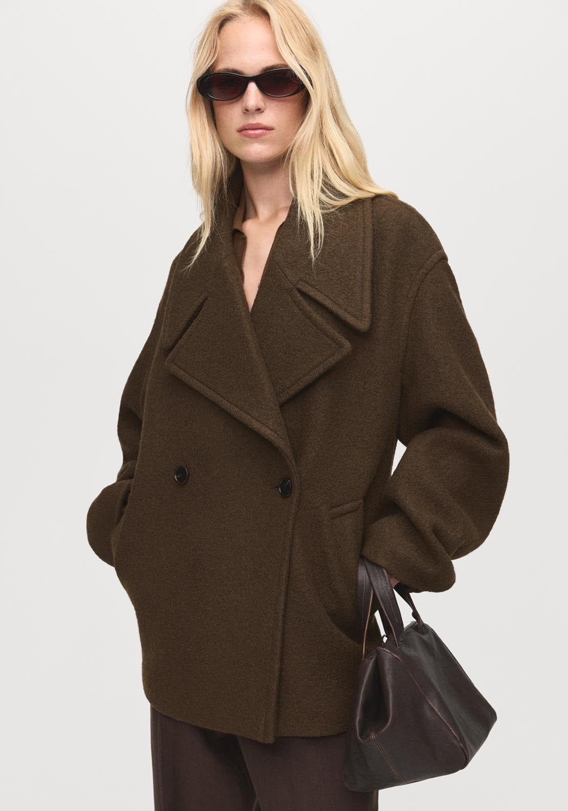 Oversized Wool Coat With Maxi Lapels - Green