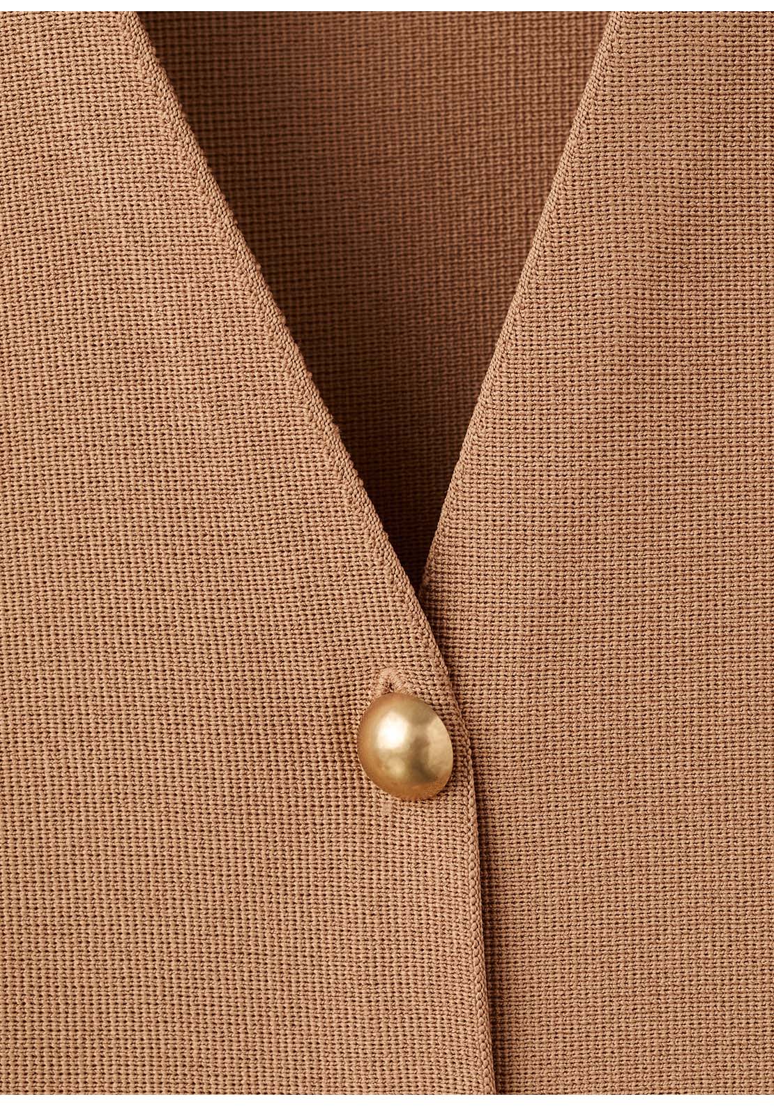 Fitted Buttoned Knit Jacket - Brown