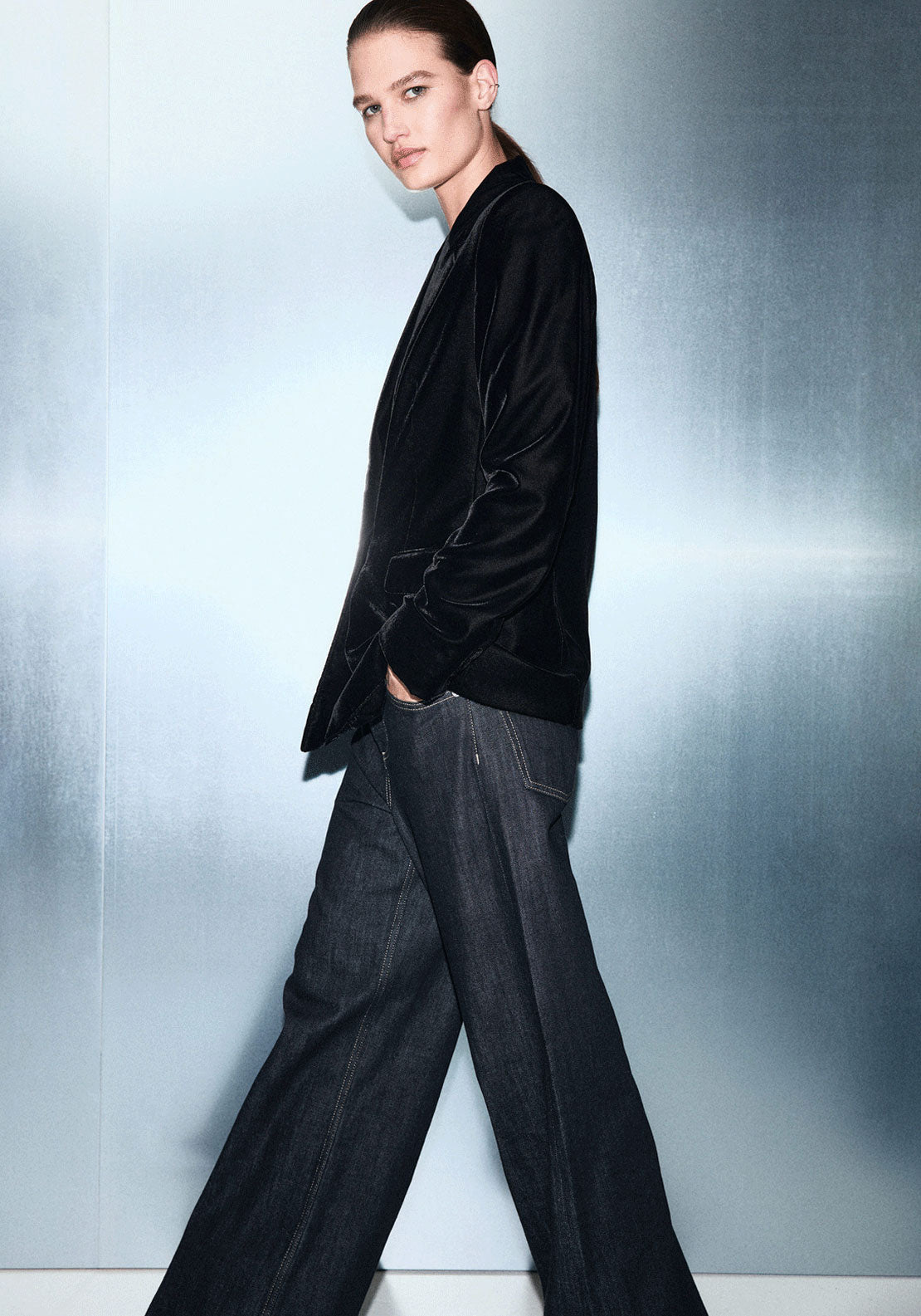 Velvet Blazer - Black