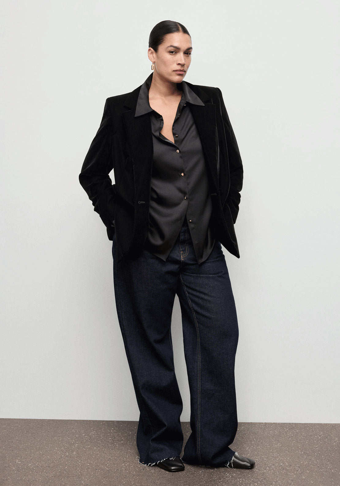 Velvet Blazer - Black