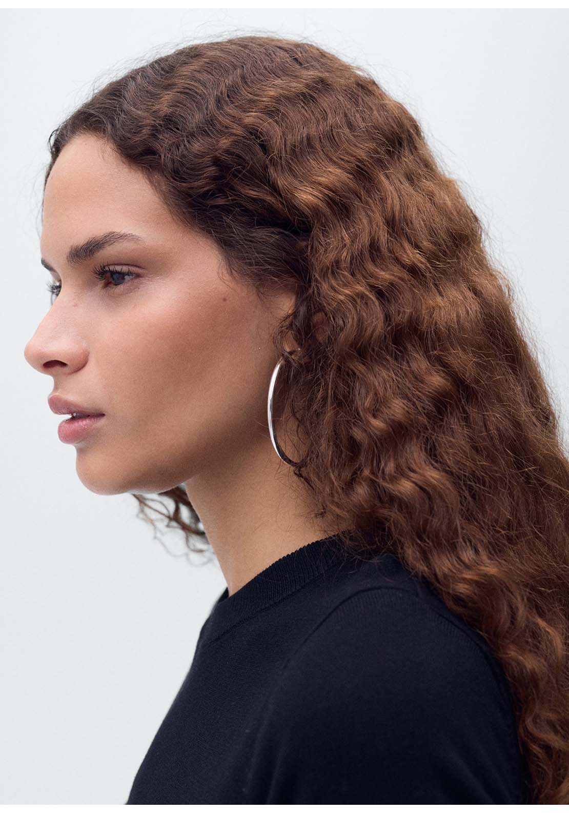 Short-Sleeved Fine Knit Sweater - Black