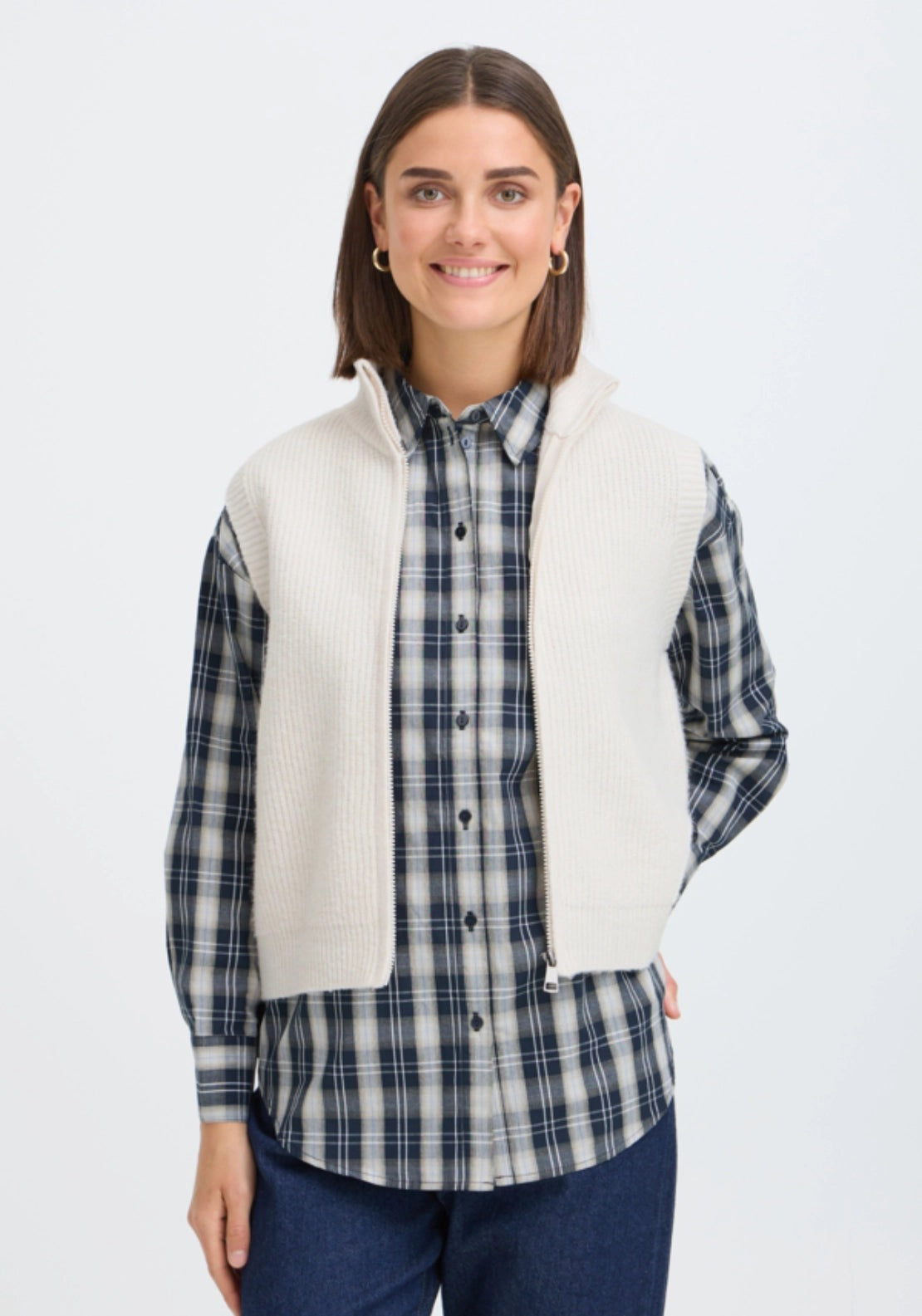 Sleeveless Zip Knit Gilet - White
