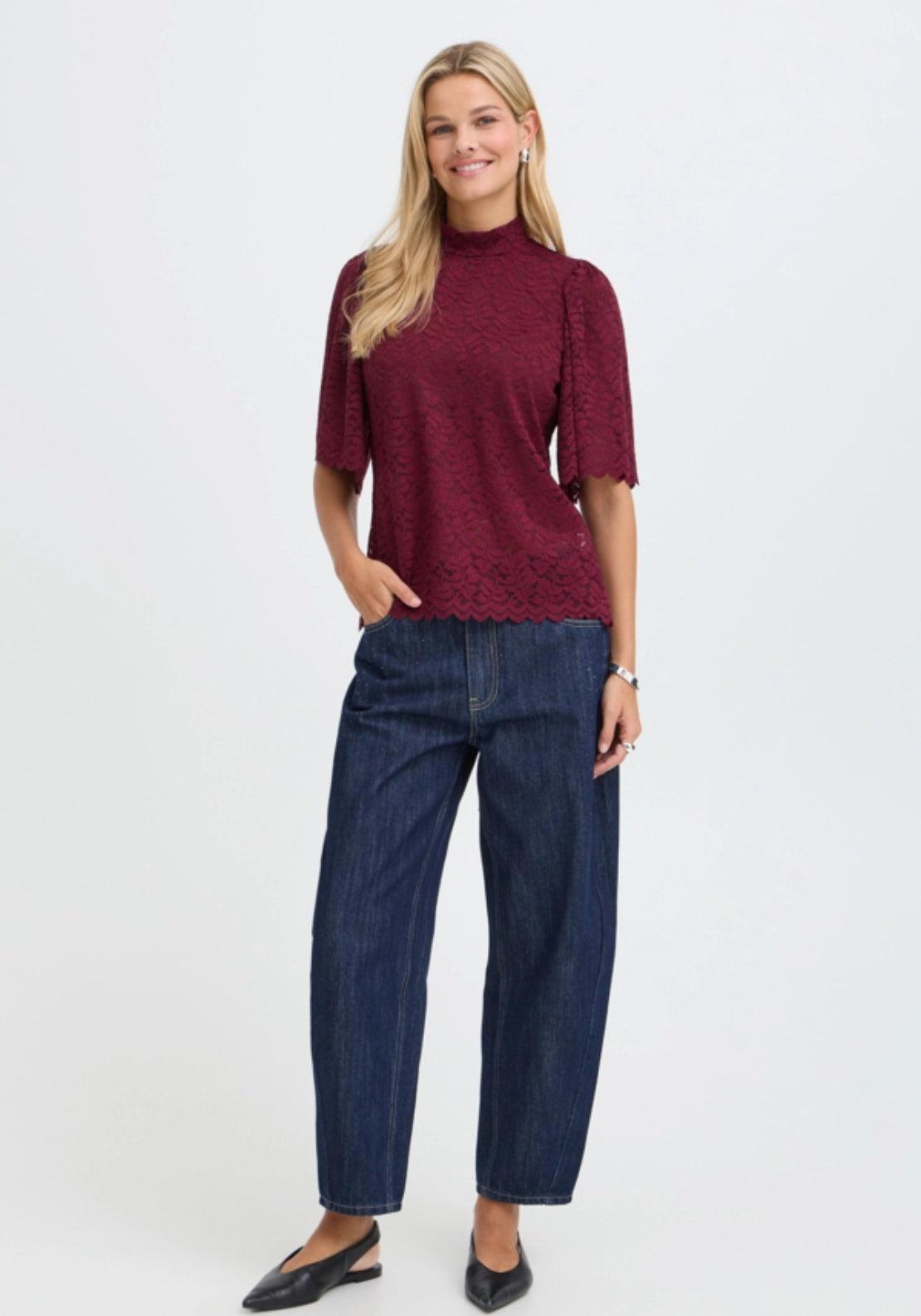 Scallop Hem Lace T-Shirt - Red