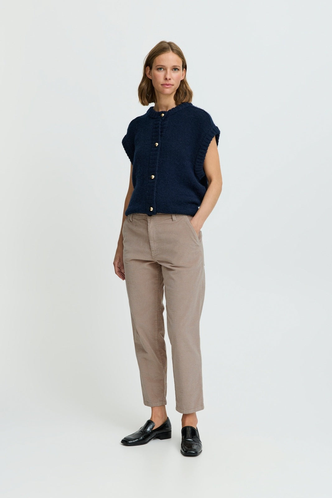 B Young Dasik Cropped Casual Trousers - String 5 Shaws Department Stores