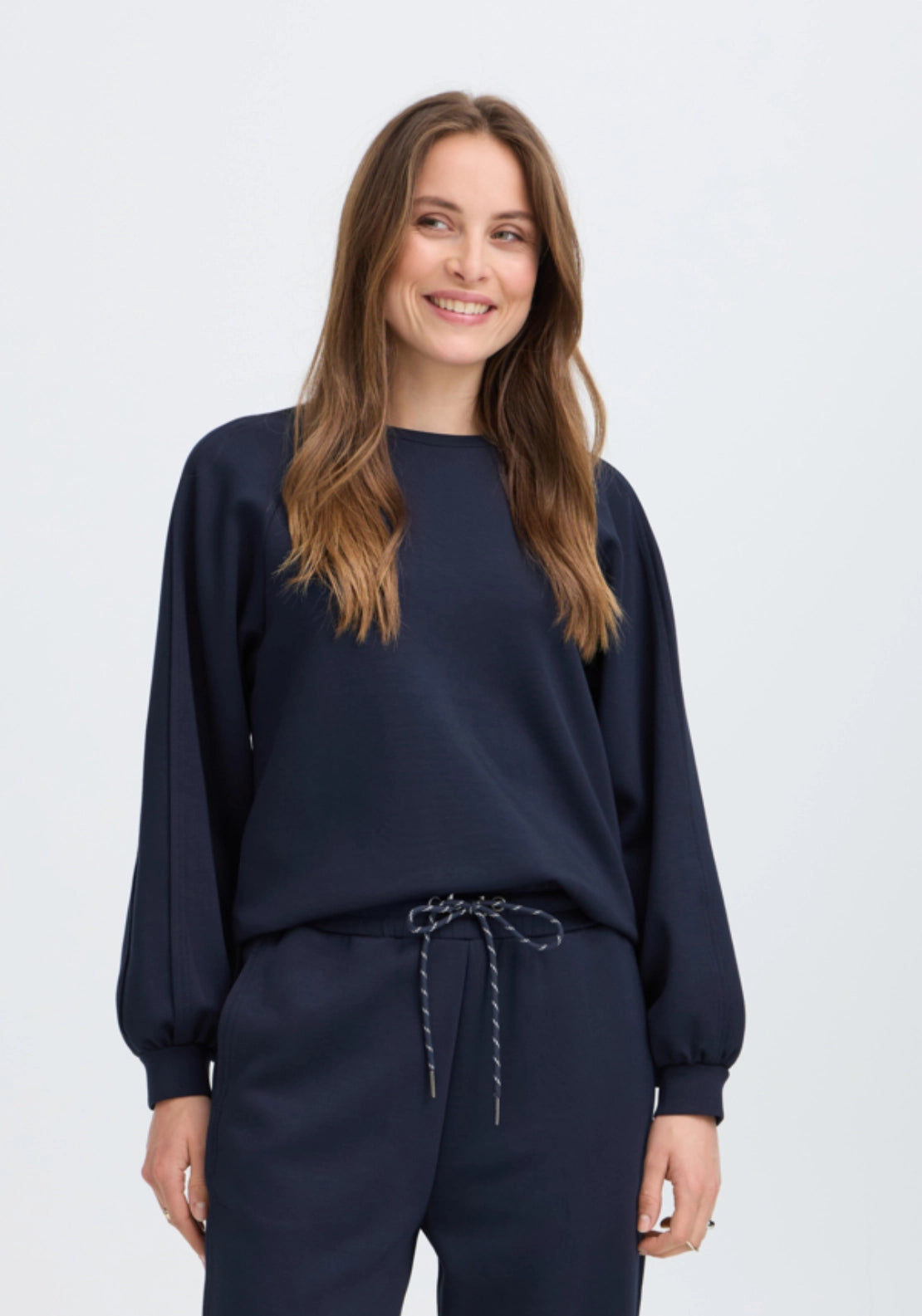 Pusti Slit Sweatshirt - Dark Sapphire