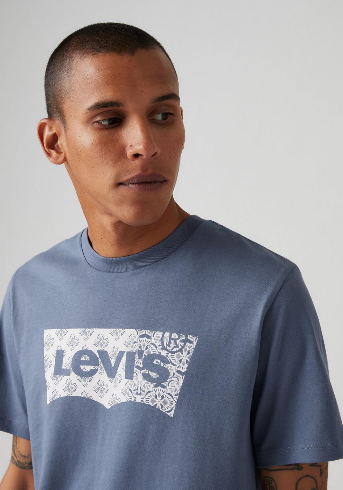Levis Classic Graphic Tee - Batwing Full Vintage 3 Shaws Department Stores