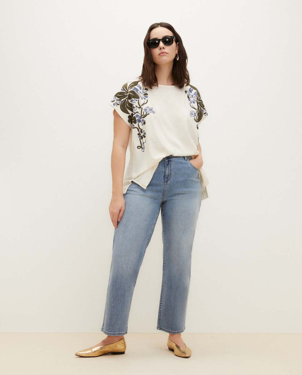 Couchel Short Sleeve Tshirt - White 2 Shaws Department Stores