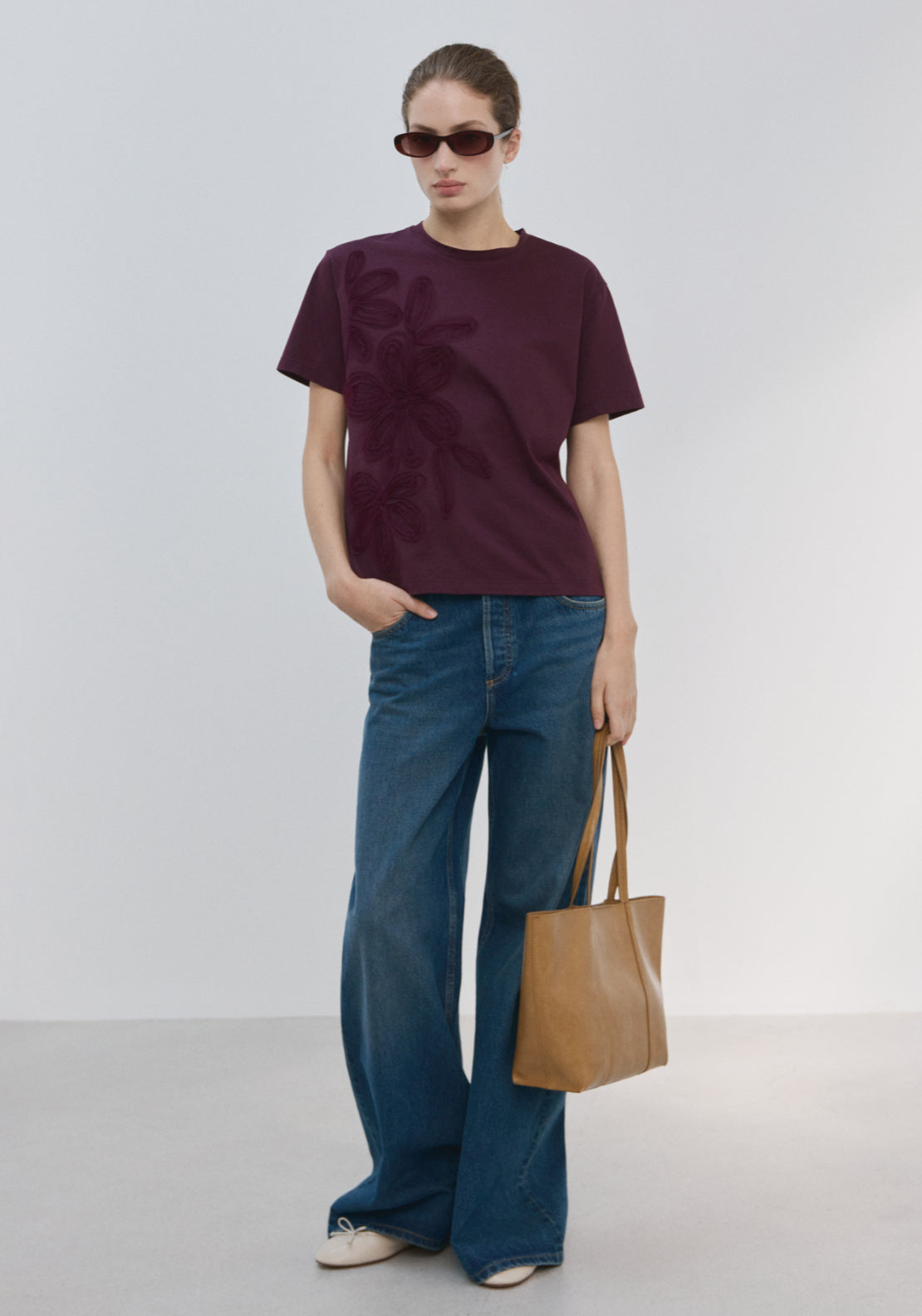 Floral Embroidered Cotton T-Shirt - Burgundy
