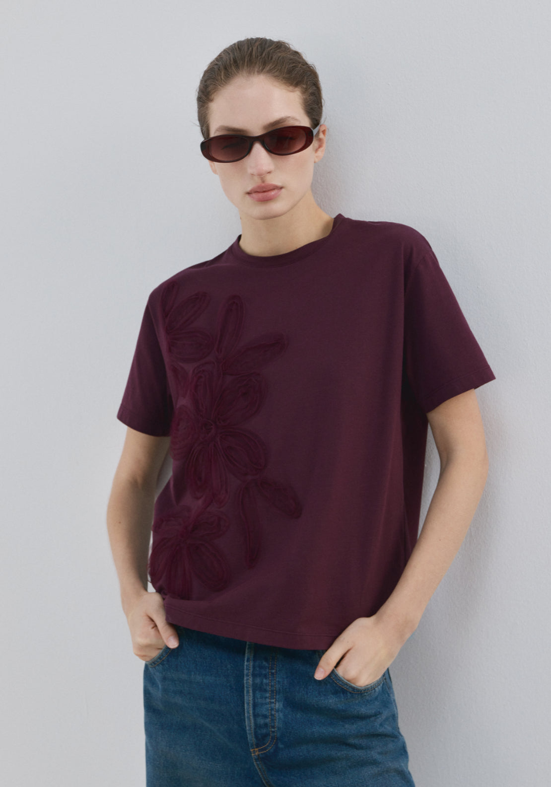 Floral Embroidered Cotton T-Shirt - Burgundy