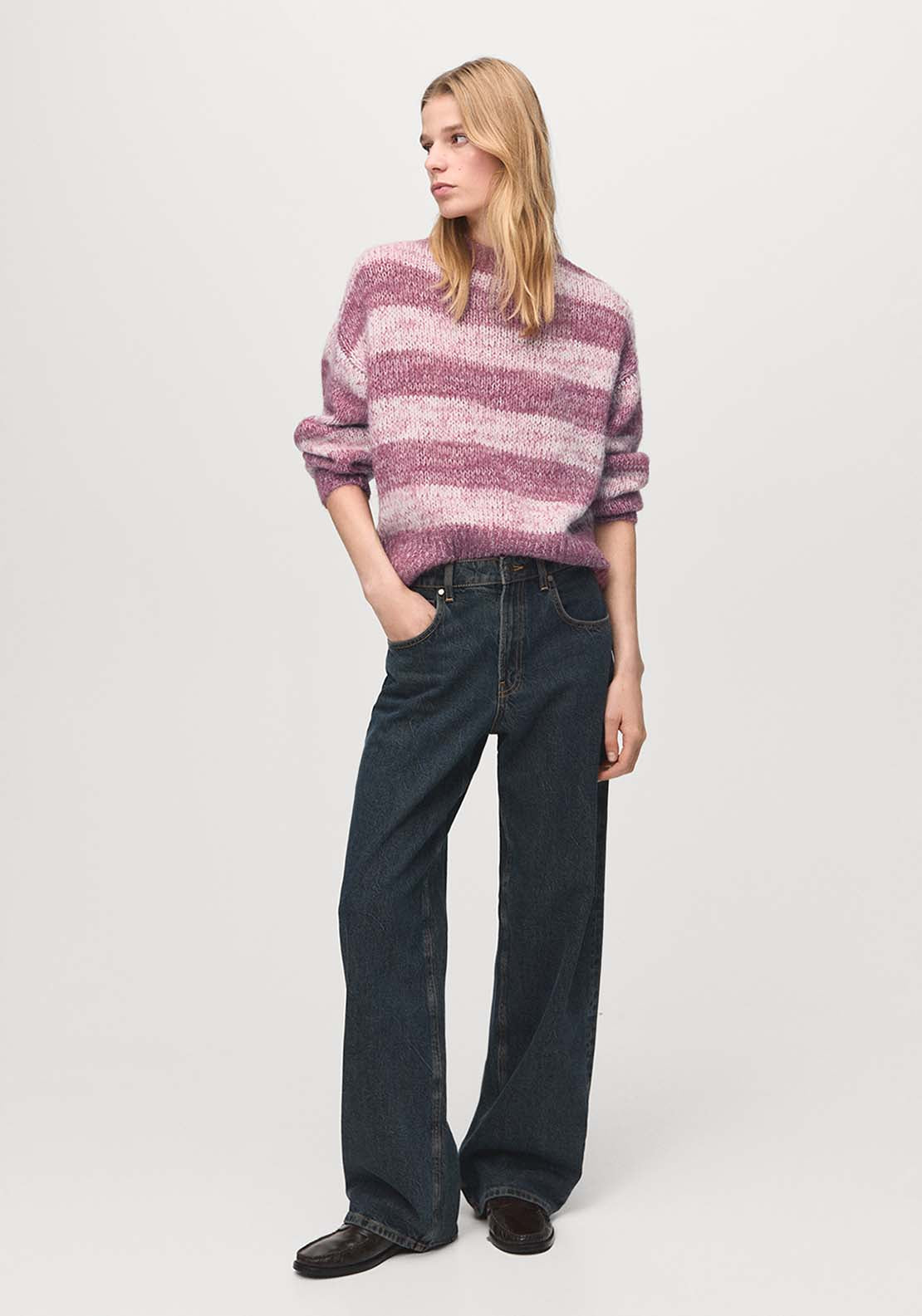 Oversized Striped Sweater - Pink