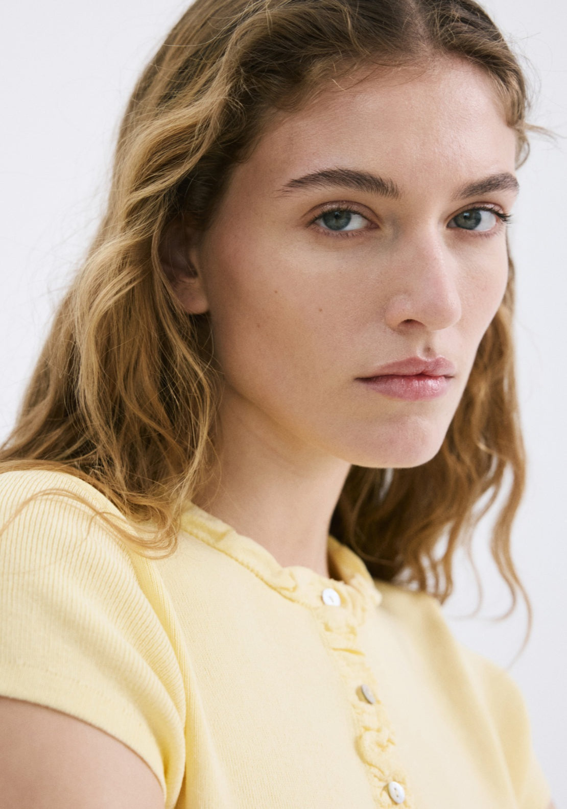 Fine Knit Sweater With Buttons - Yellow