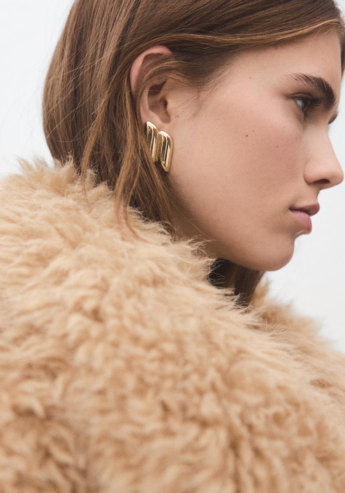 Earrings With Geometric Relief - Gold