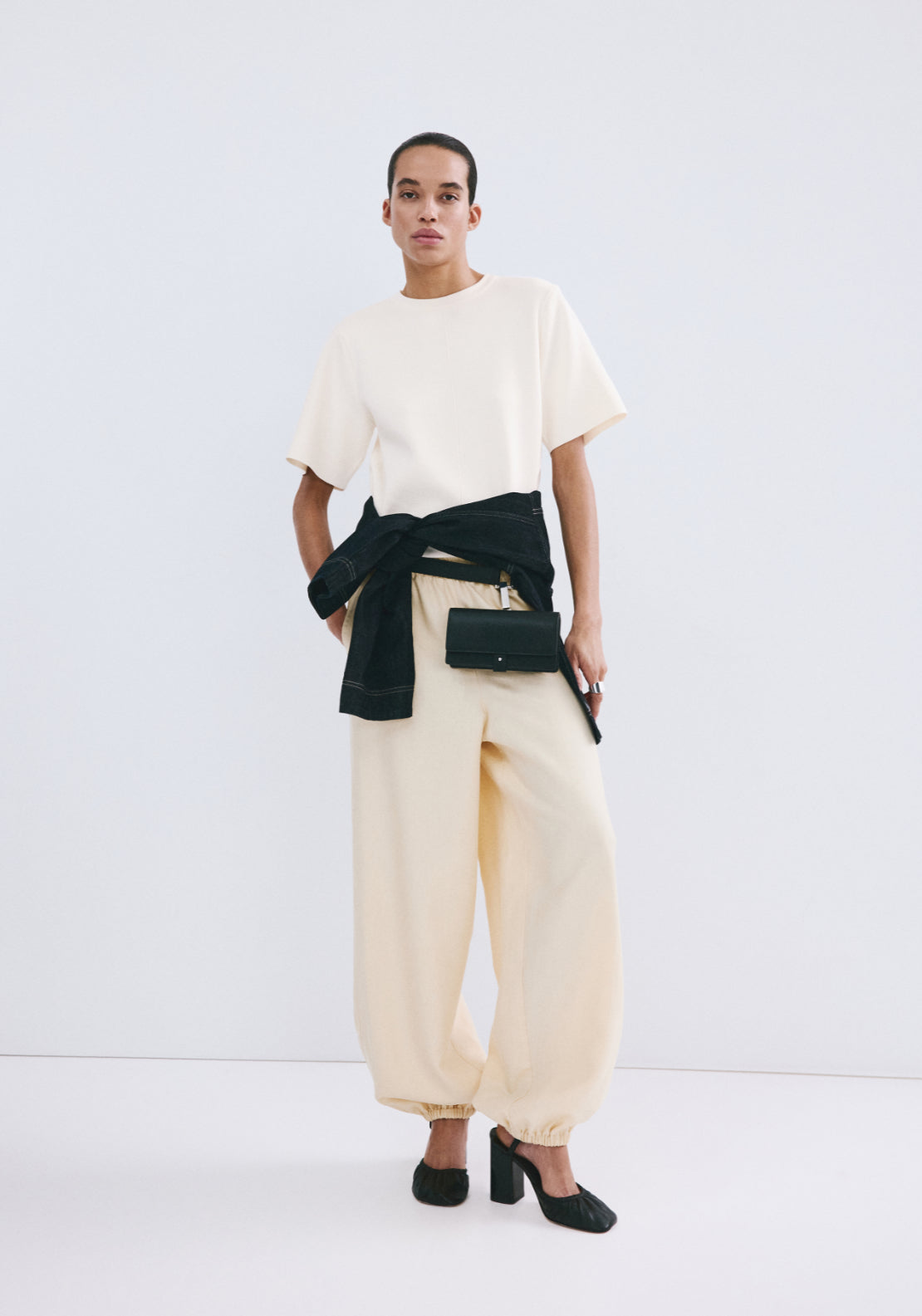 Short Sleeved Knitted Sweater - Cream