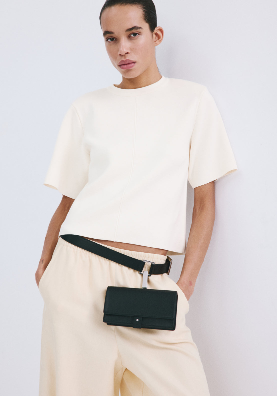 Short Sleeved Knitted Sweater - Cream