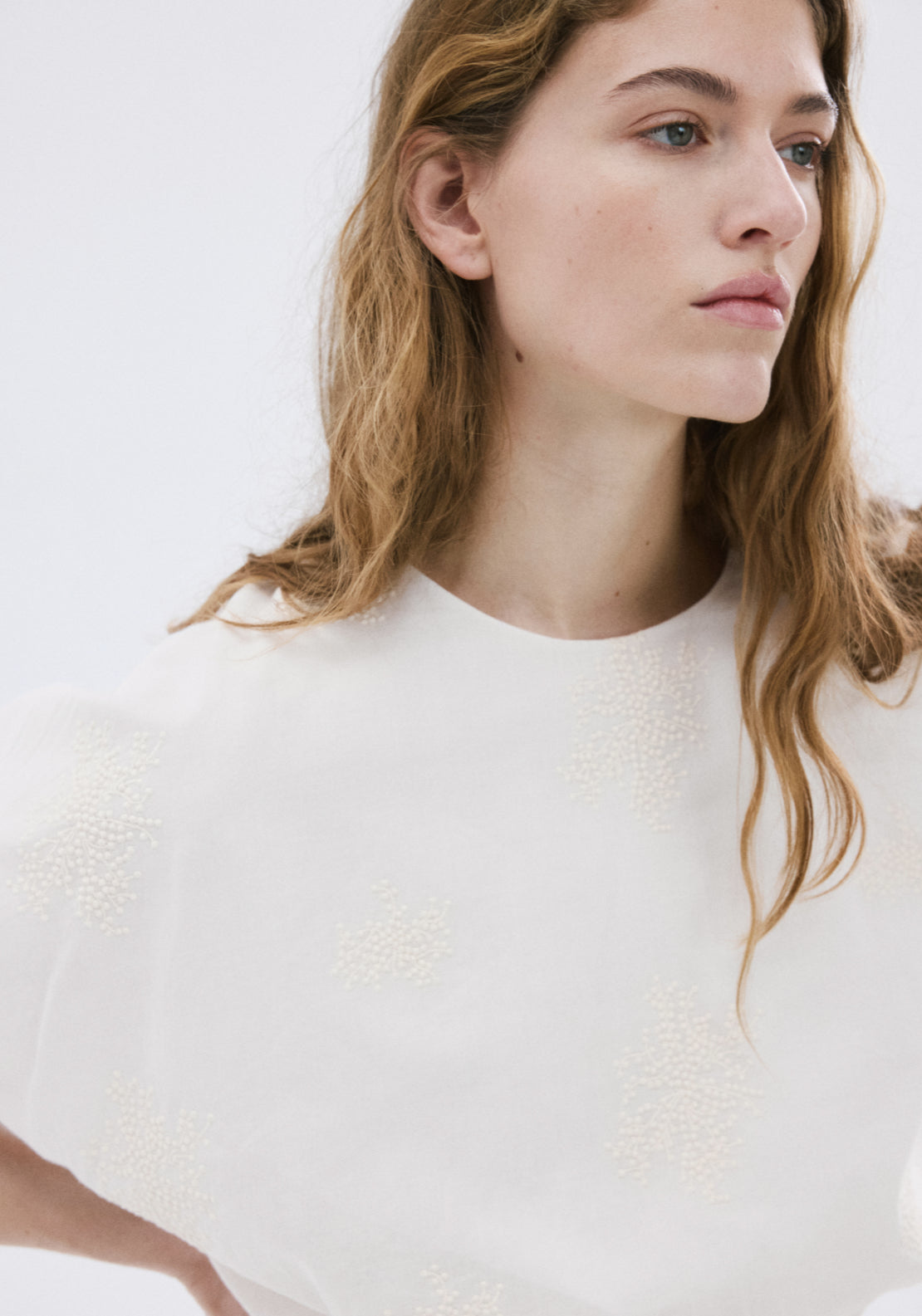 Cotton Blouse With Embroidered Details - White