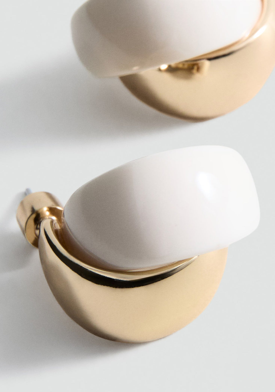 Mixed Resin Earrings - Cream