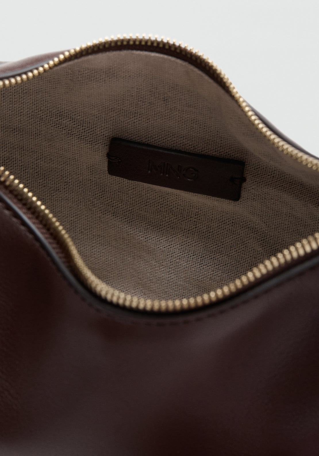 Oval Hand Bag - Brown