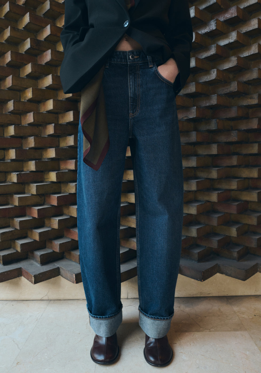 Balloon Jeans With Rolled Up Hem - Blue