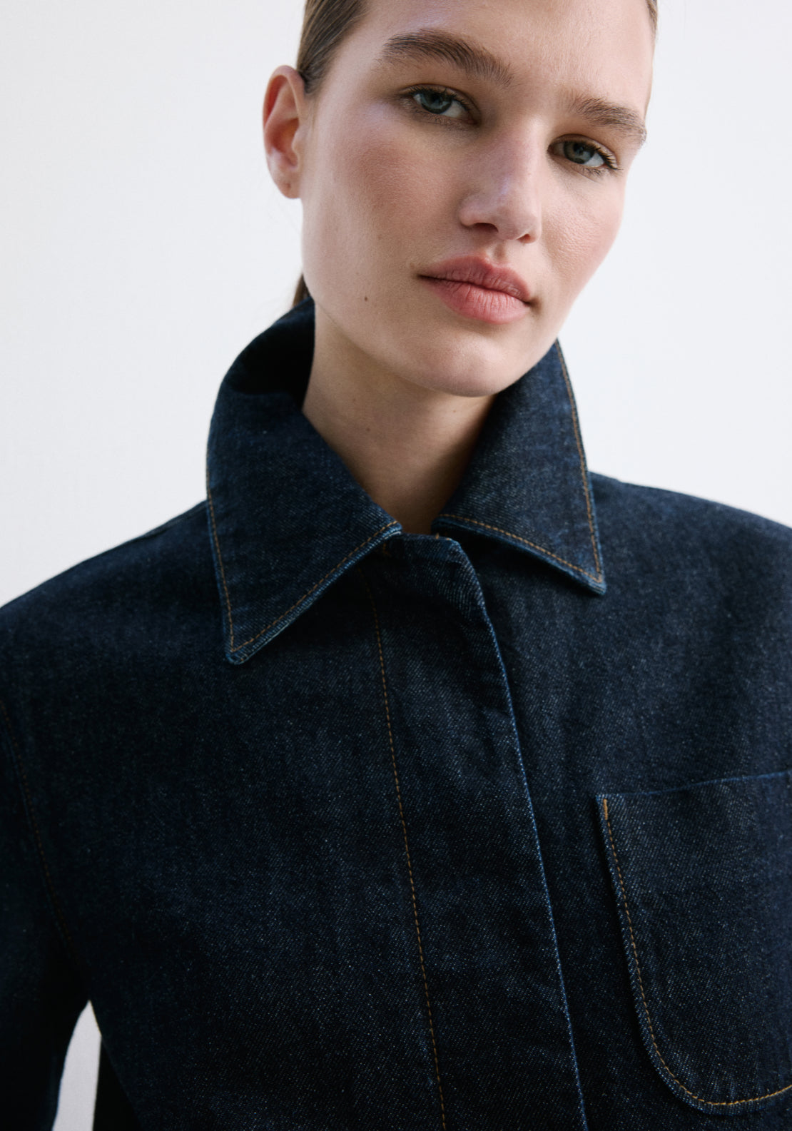 Fitted Denim Jacket With Pockets - Blue