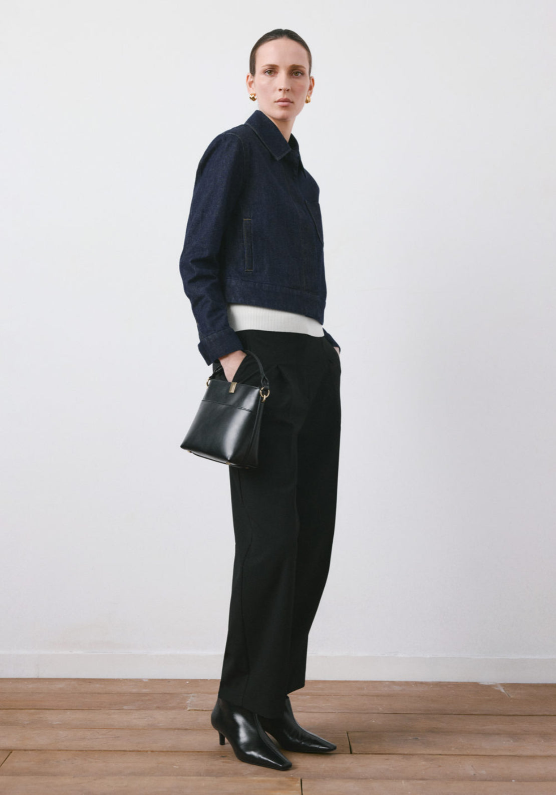 Fitted Denim Jacket With Pockets - Blue