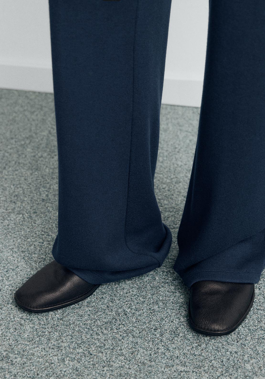 Straight Fit Trousers With Elastic Waist - Blue