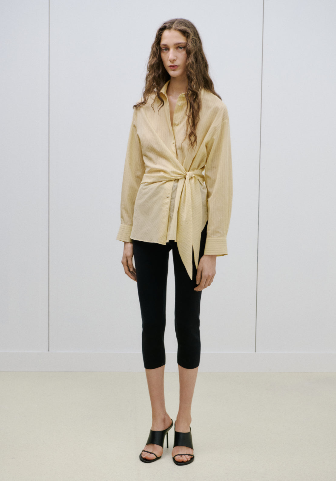 Stripped Knot Shirt - Pastel Yellow