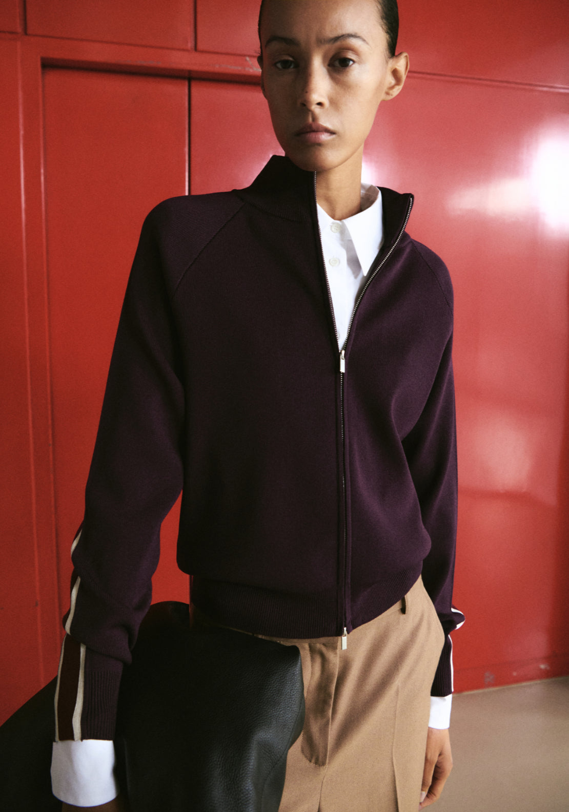Contrast Stripe Zip Cardigan - Burgundy