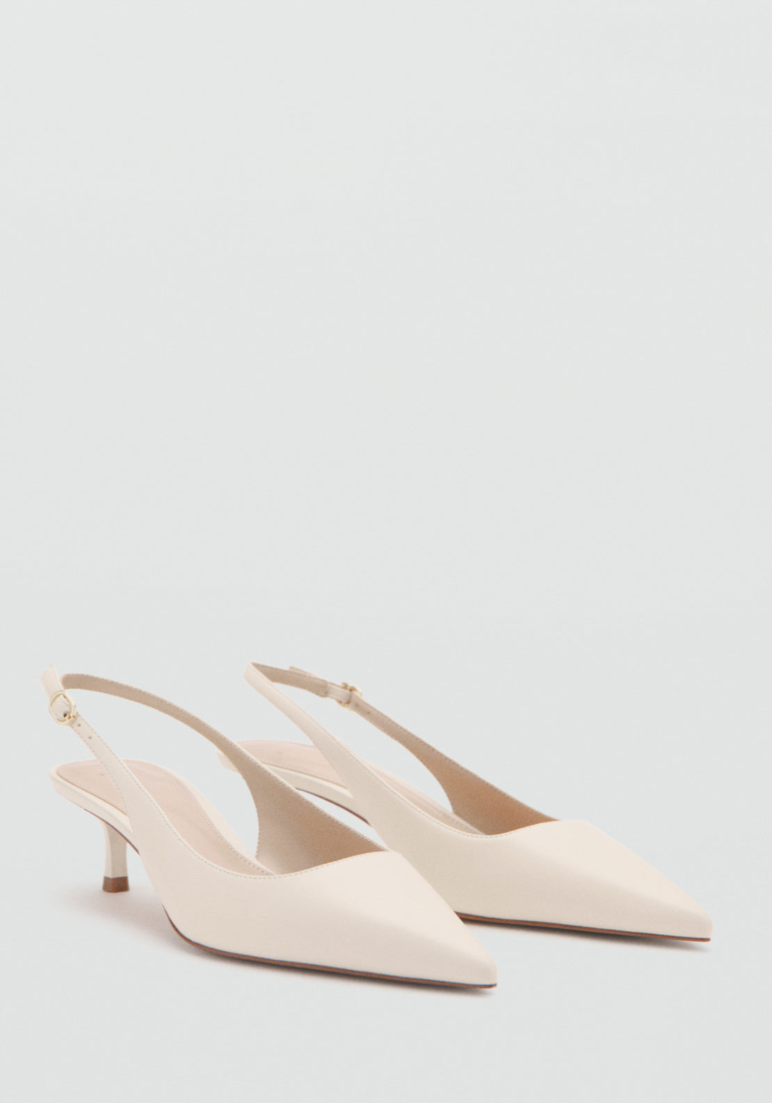 Kitten Heel Pointed Shoes - Cream