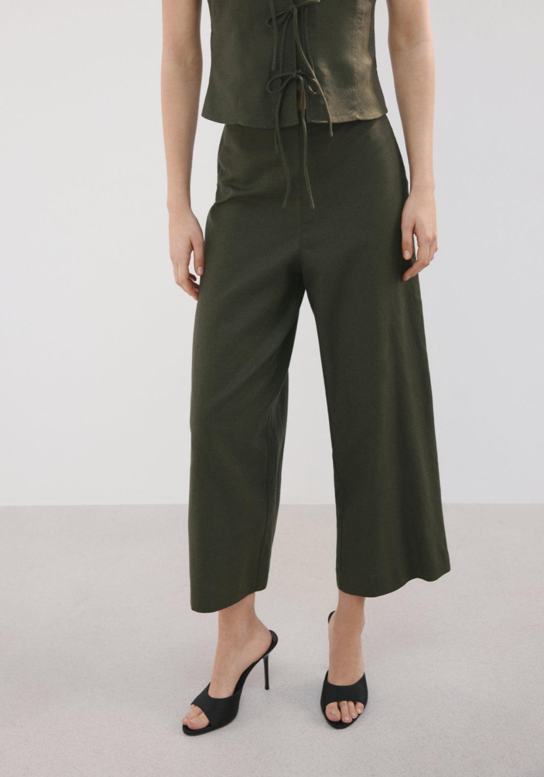 Straight Linen Blend Trousers - Green