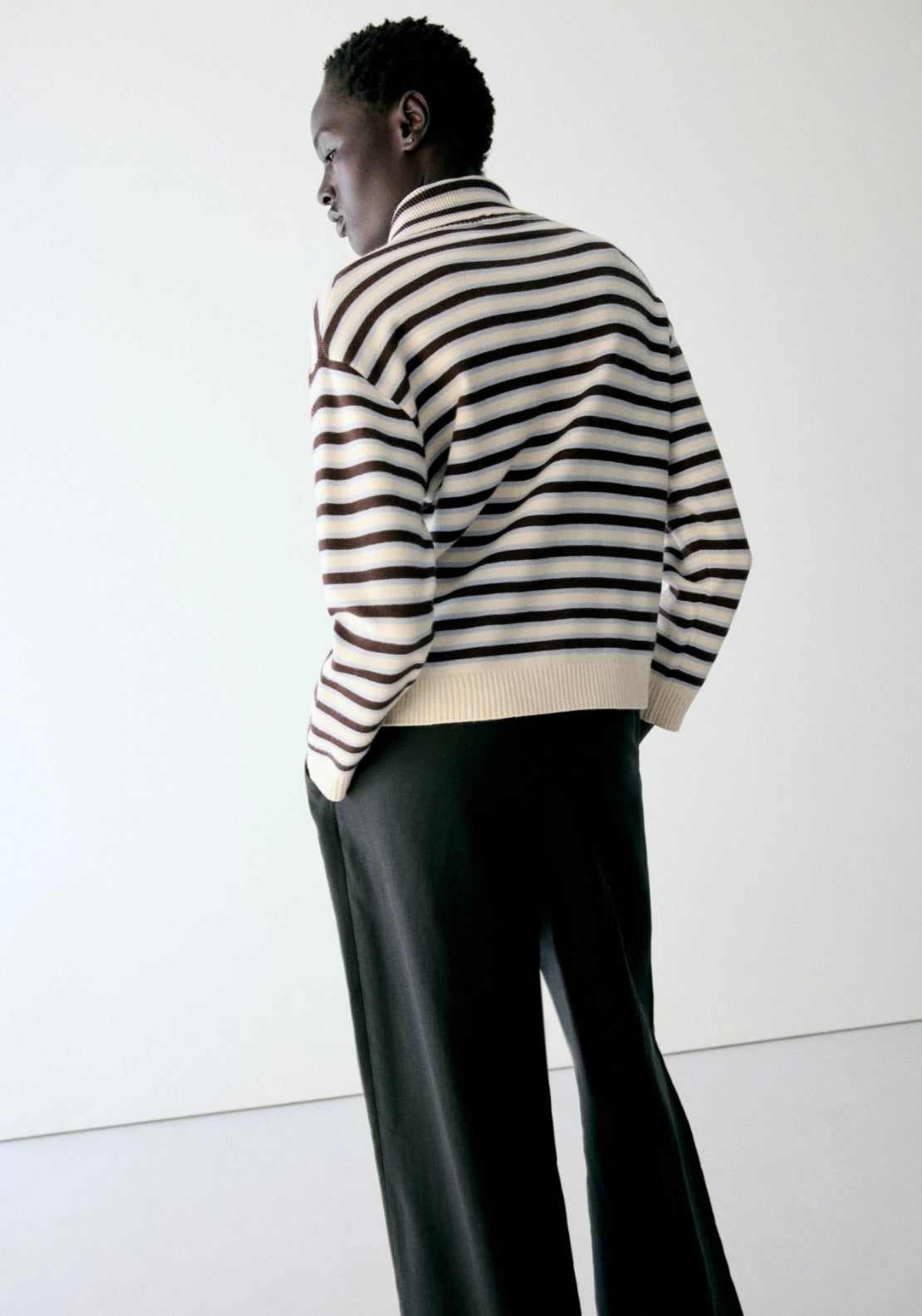 Zip Neck Knit Sweater - Cream/brown