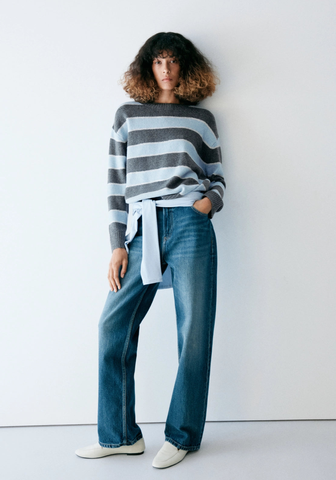 Striped Crew Neck Sweater - Blue/grey