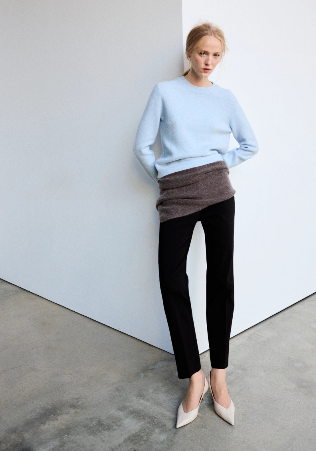 Knitted Sweater With Crew Neck - Blue