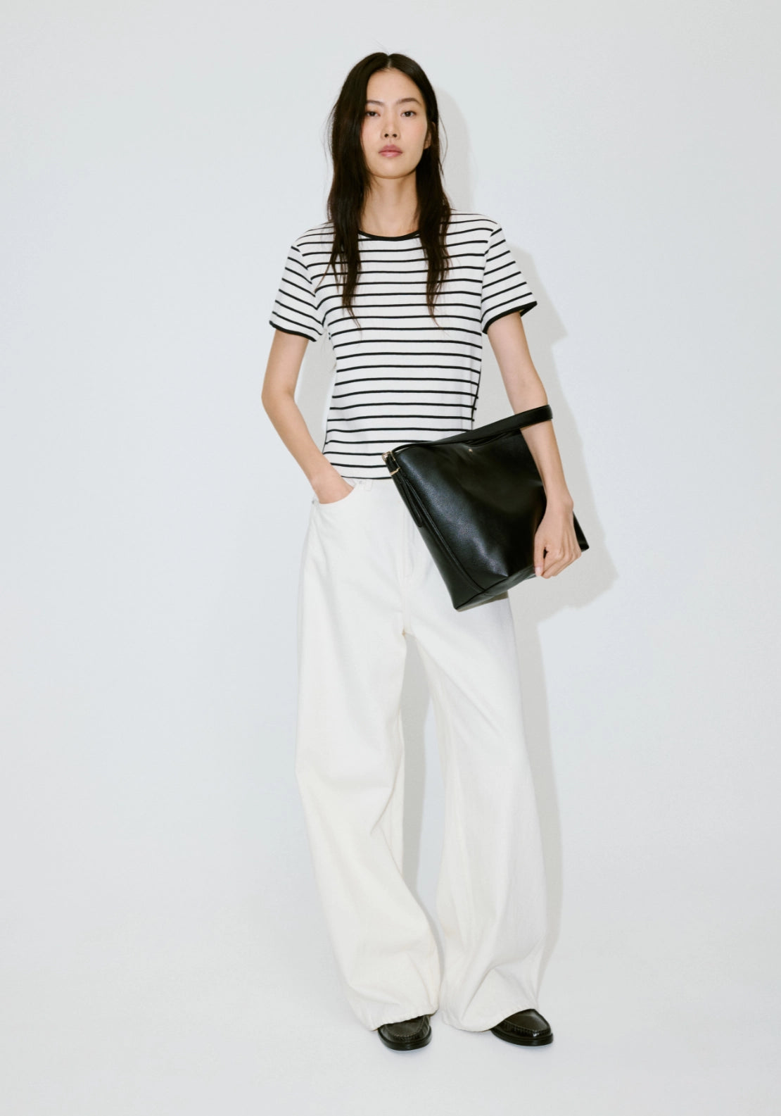 Cotton T-Shirt With Contrasting Trim - Black & White