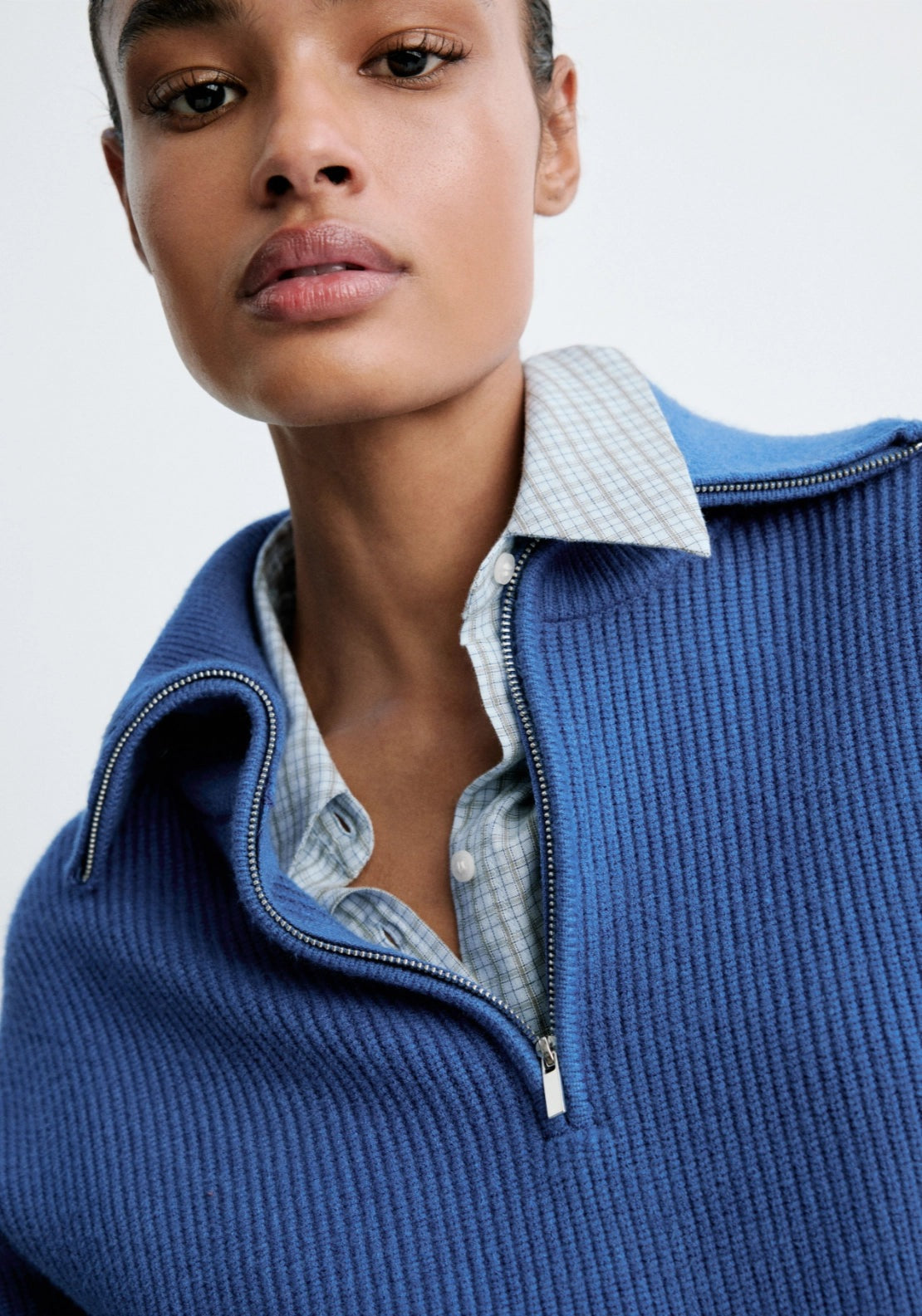 Sweater With Contrasting Zip Collar - Blue