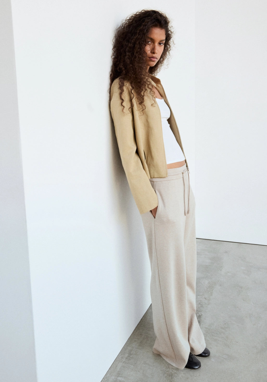 Fine Knit Straight Fit Trousers - Beige