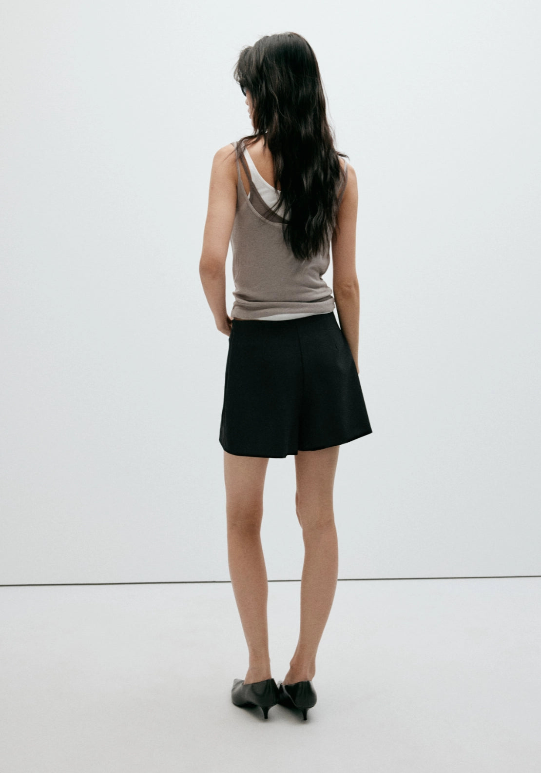 Slit Detail Skirt - Black