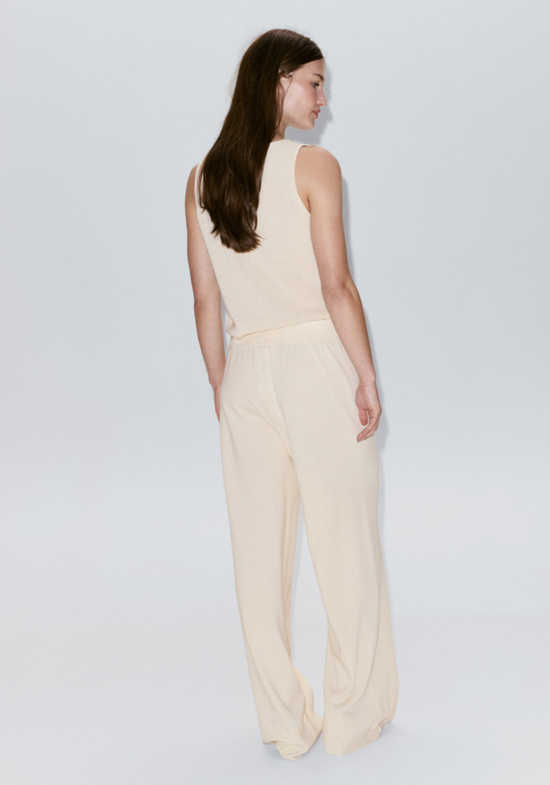 Straight Fit Trousers With Elastic Waist - Cream