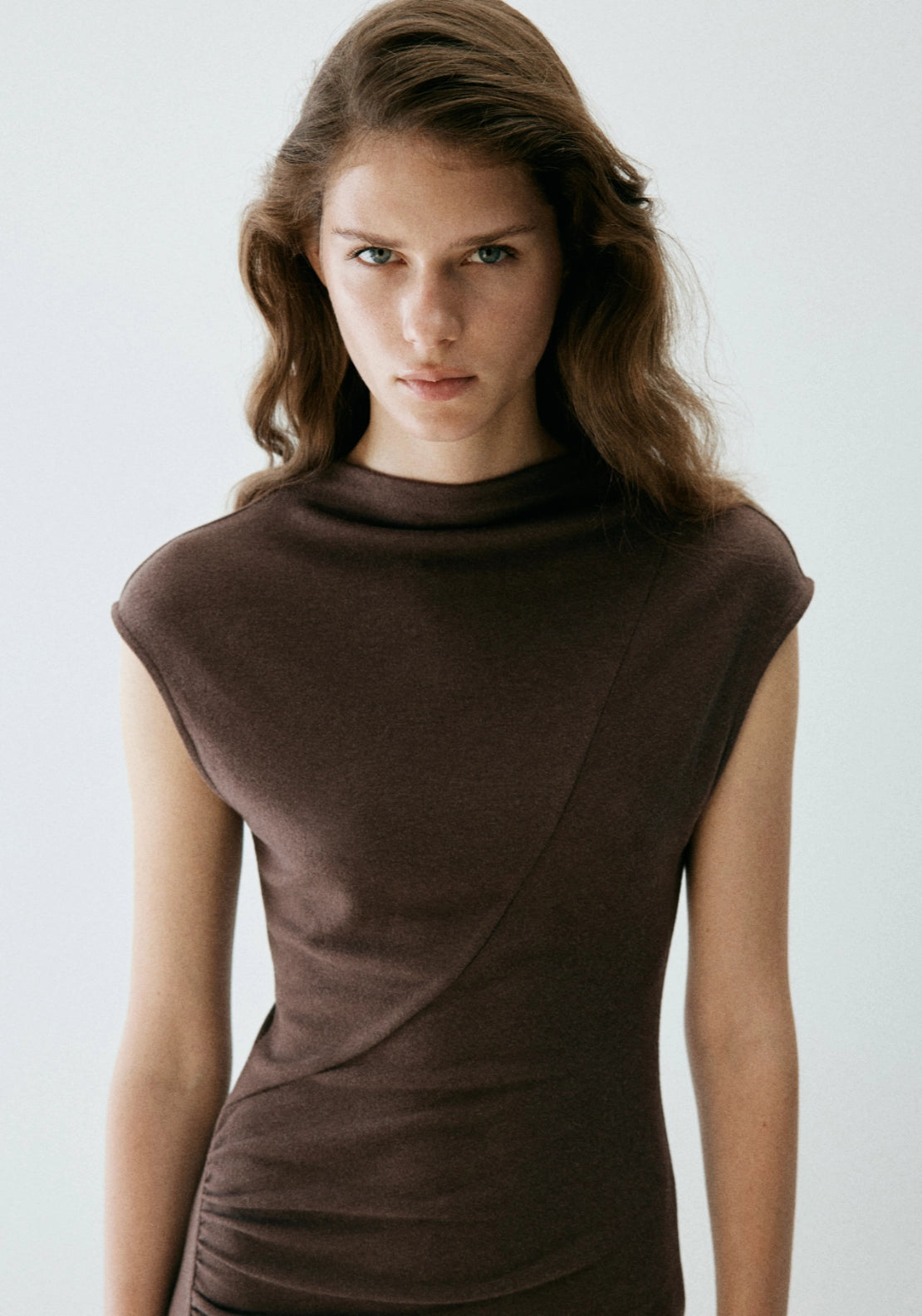 Side Ruched Knit Dress - Brown