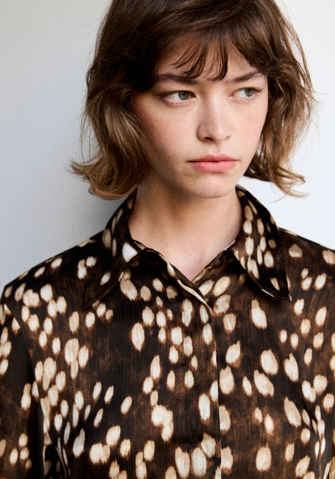 Checked Shirt With A Band Collar - Brown