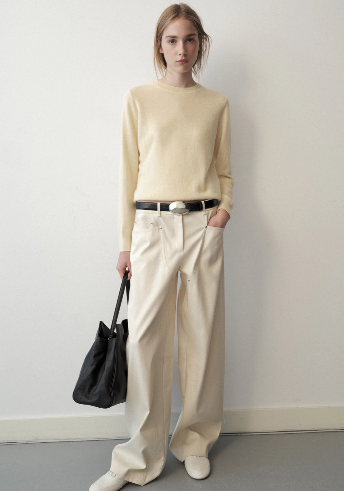 100% Cashmere Round Neck Sweater - Yellow