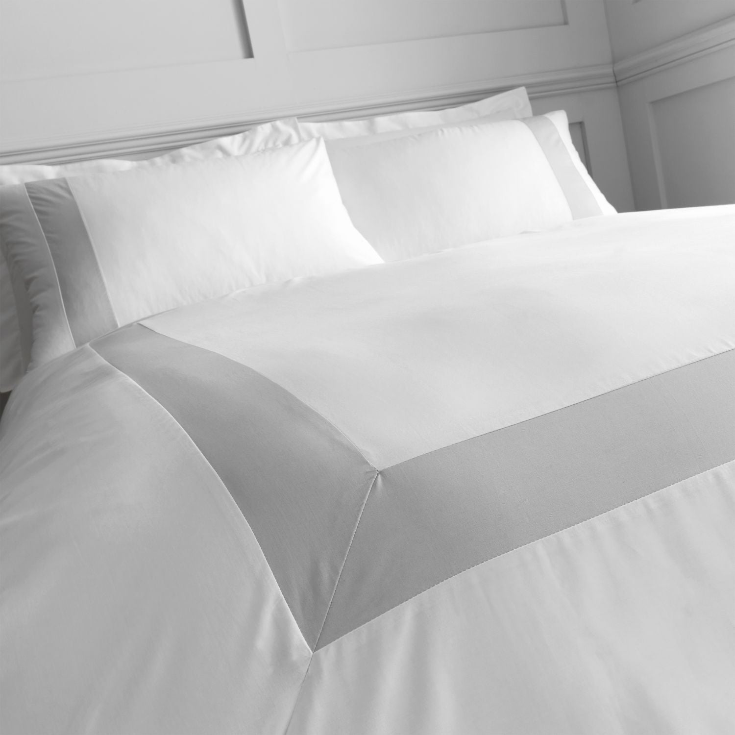Bianca Tailored 180 Thread Count Cotton Duvet Cover Set - White / Silver 3 Shaws Department Stores