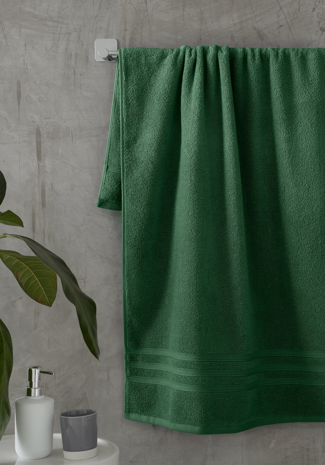 Catherine Lansfield 100% Cotton Zero Twist Towel 450gsm - Green 2 Shaws Department Stores