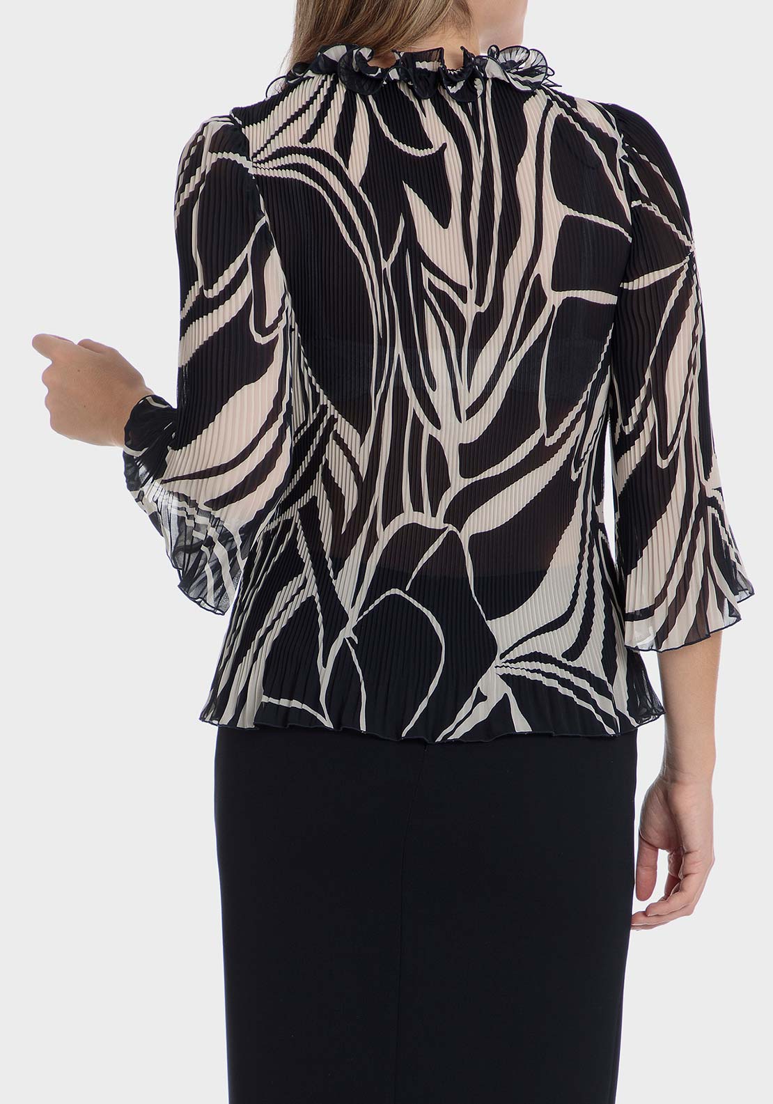 Punt Roma Printed pleated shirt - Blue / Navy 2 Shaws Department Stores
